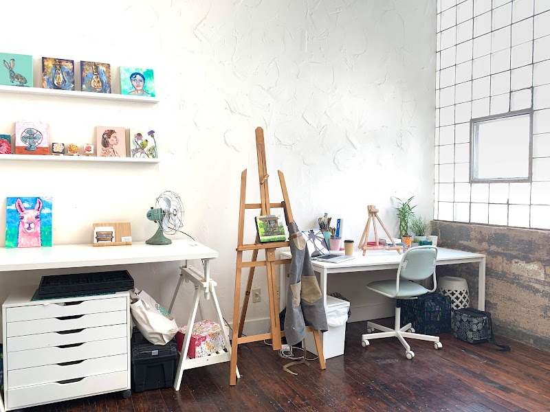 Andrea Holmes Art Studio - Photo 1
