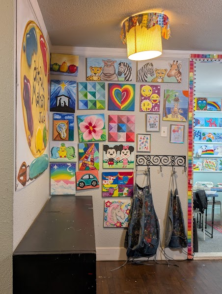 Artful Mayhem Studio - Photo 5