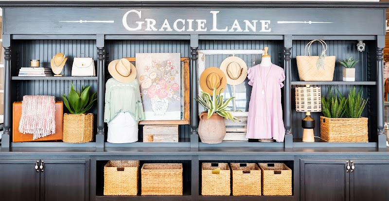 Gracie Lane - Photo 1
