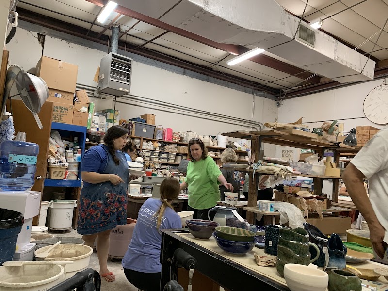 Hart Street Pottery - Photo 1