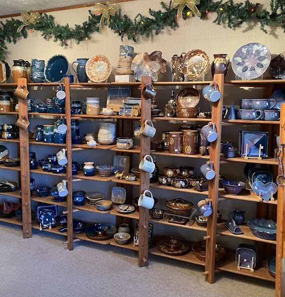 Hart Street Pottery - Photo 4