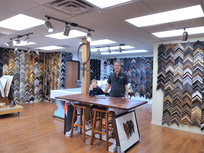 CadillaC Art & Frame - Photo 1